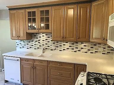 5th image of 1970 Dogwood Dr