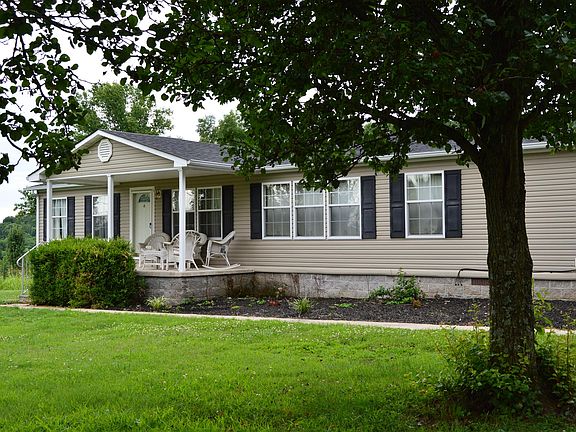 2nd image of 13 McGinnis Ln