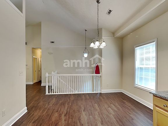 4th image of 4701 SE West Lake Dr