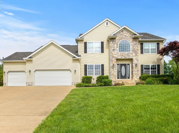 1028 Eagle Ridge Dr, Huron, OH 44839