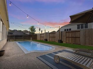 630 Castle Cove Ln, League City, TX 77573