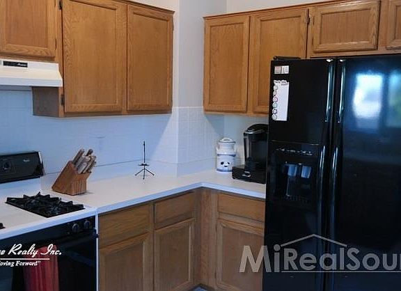 4th image of 28891 Westwood Dr