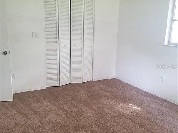 5th image of 170 SE Lincoln Cir N