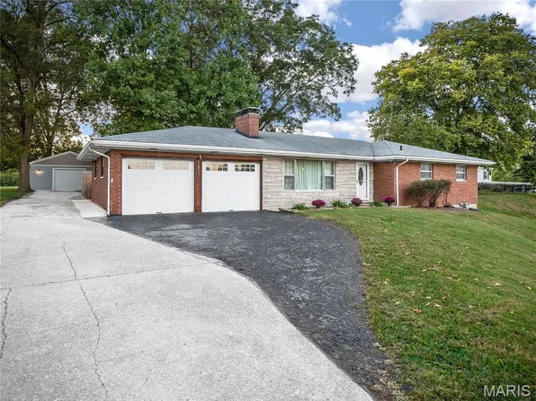 1807 N Keebler Ave, Collinsville, IL 62234