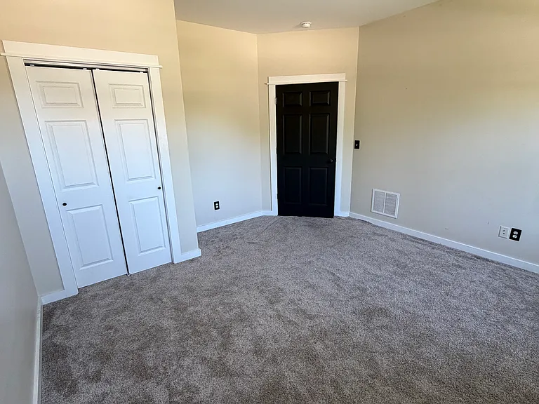 224 Kimball Ave #10-B — Photo 7