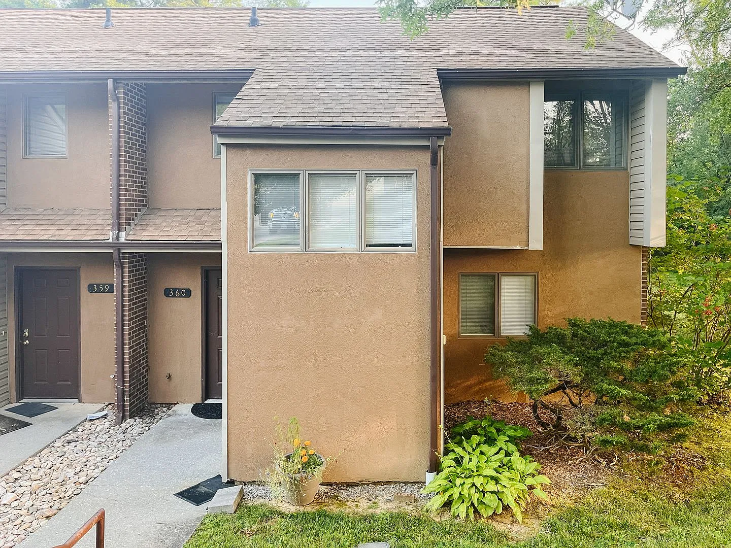3 Bedroom 2.5 Bath Townhouse — Photo 3