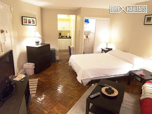 Rented by Citi Habitats | media 22