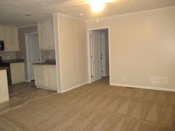 4th image of 2050 Four Seasons Dr #178