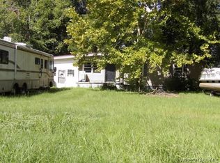 276 5th St, Midland City, AL 36350