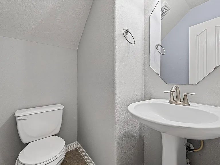 8910 Minola Oaks Dr — Photo 17