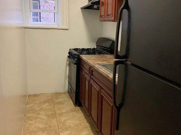 3rd image of 65 Randolph Pl APT C