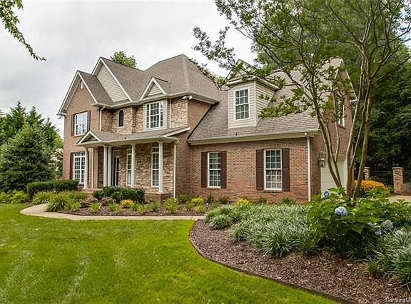 2nd image of 707 Brook Creek Ct
