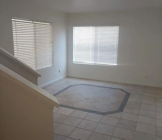 442 Florencia Ln #442 — Photo 5