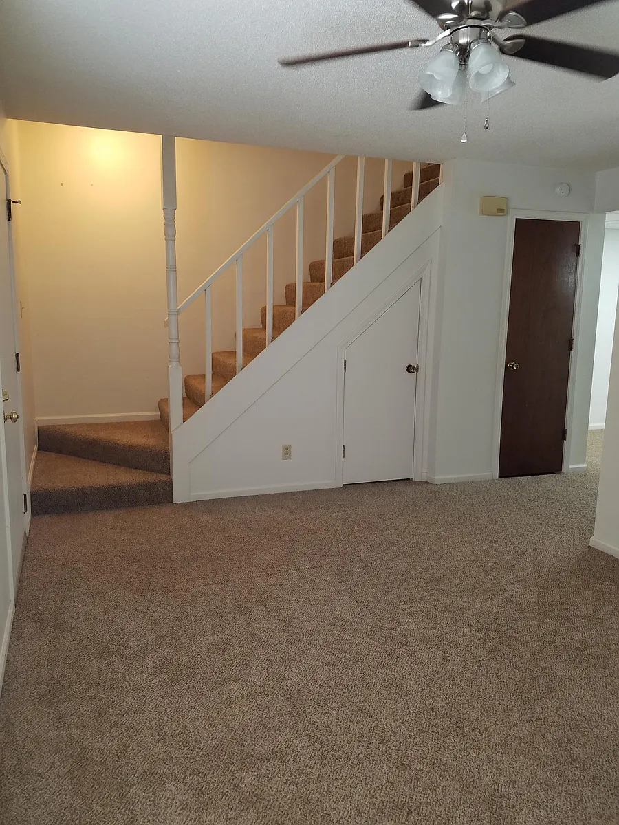 Building Photo - 861 Whitworth Cir