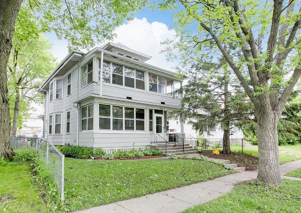 1st image of 697 Manomin Ave