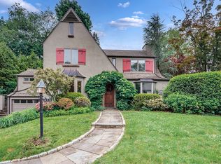 635 Oakhurst Rd, Mamaroneck, NY 10543