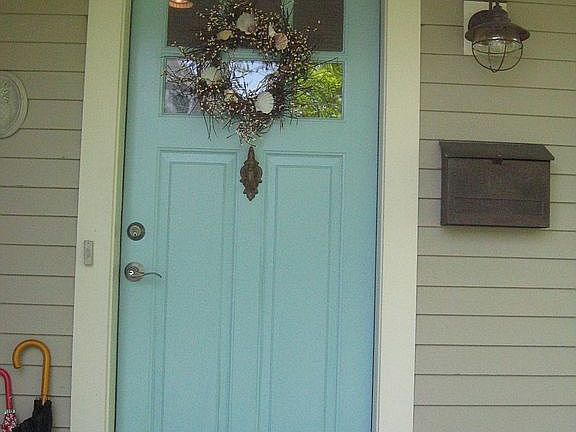 5th image of 164 Granite St
