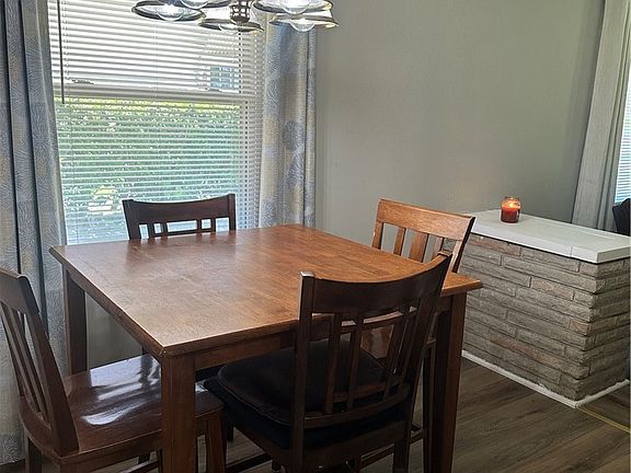 5th image of 5287 Strawberry Ln