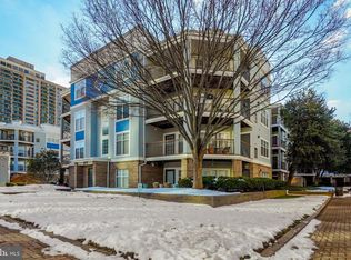 5573 Seminary Rd APT 104, Falls Church, VA 22041