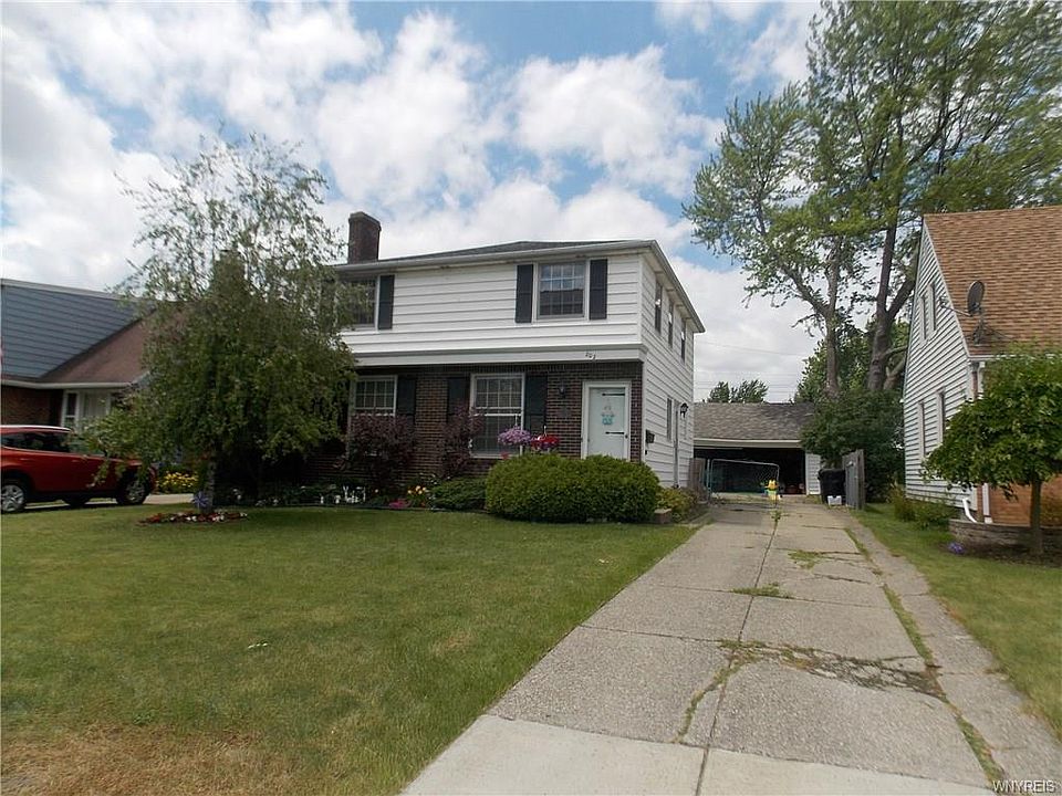 1st image of 202 Ashford Ave