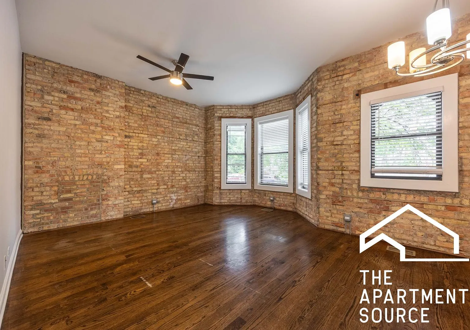 2 bed, 1200 sqft, $3,250 — Photo 2