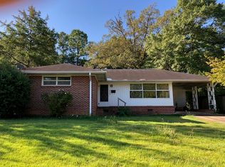 377 Pinehurst Dr, Talladega, AL 35160