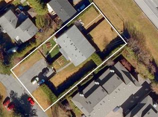 1835 King George Blvd, Surrey, BC V4A4Z9