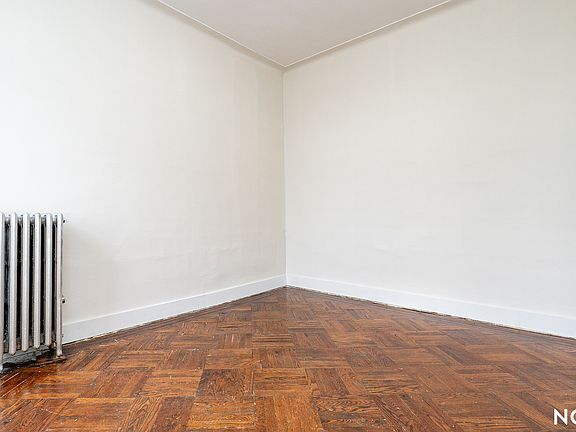 4th image of 208 Grafton St #D5
