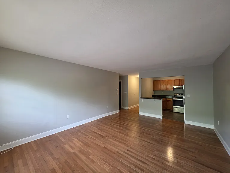 44 Barnes Ave #6B — Photo 2