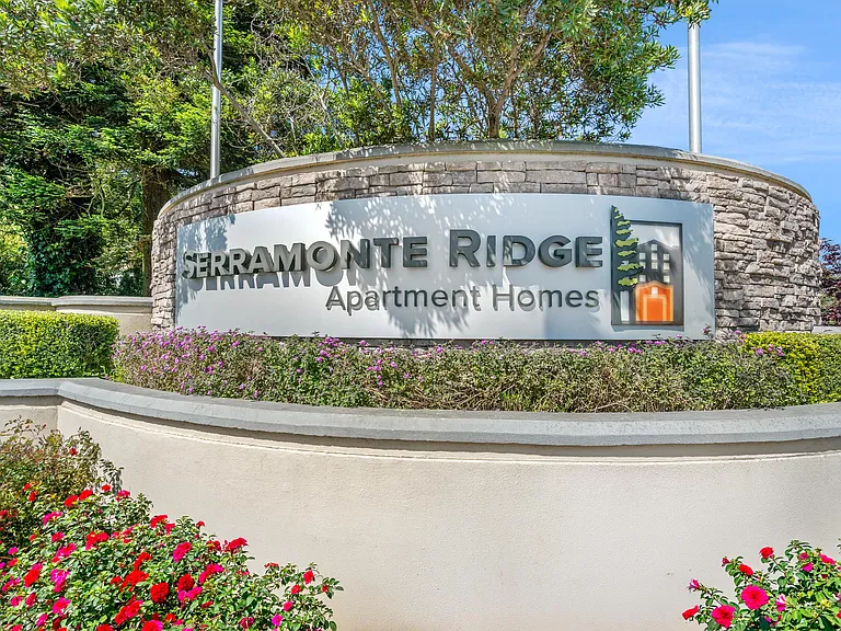 Serramonte Ridge — Photo 31