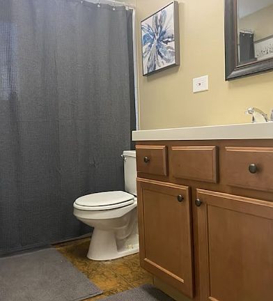 5th image of 372 Pierson St APT B