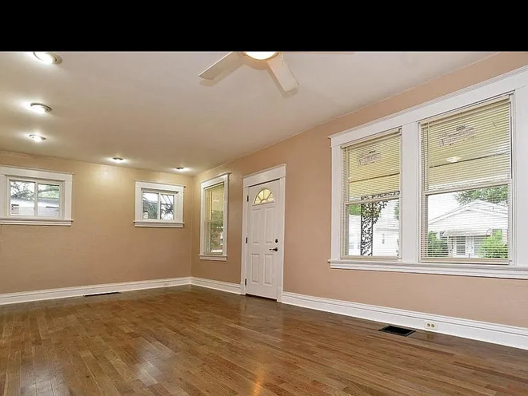 3619 Risch Ave — Photo 21