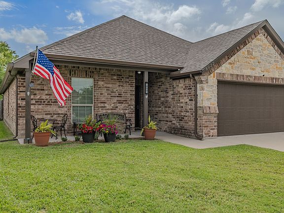 3rd image of 8822 Kiowa Dr