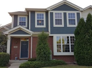 246 Longview Dr, Elgin, IL 60124