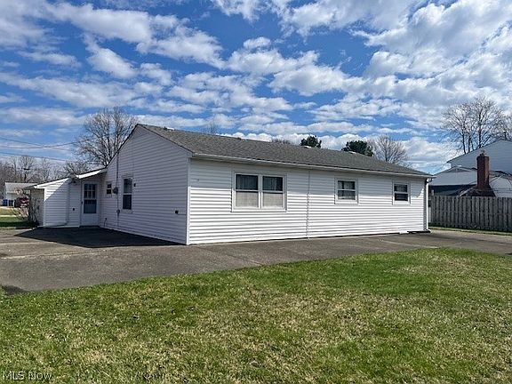 4th image of 7408 Denny Dr