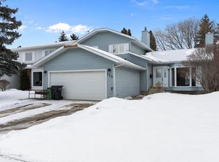 115 Walker Rd NW, Edmonton, AB T5T4C2