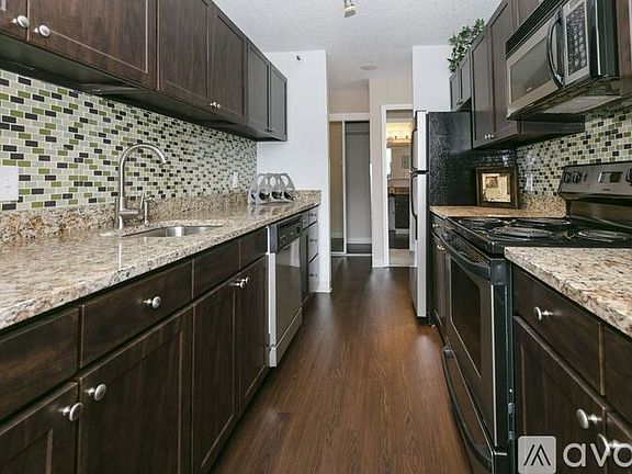 3rd image of 425 E 17th Ave #104