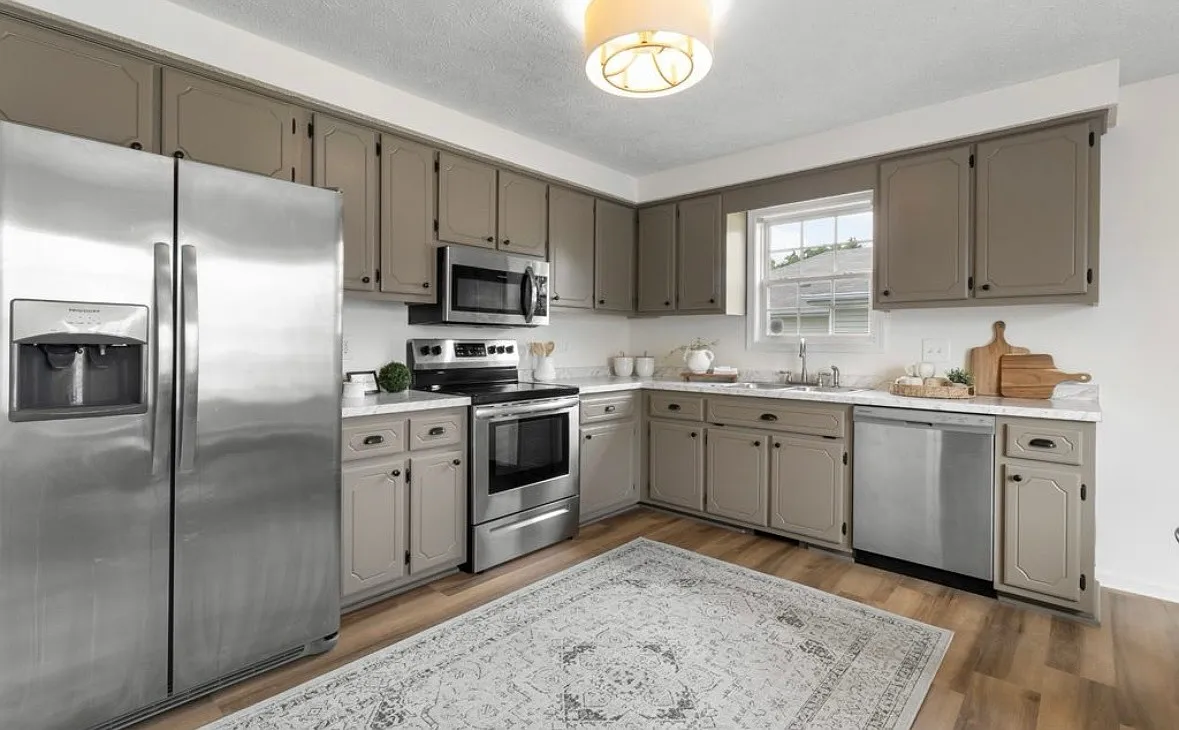 2424 Calico Court - 1 — Photo 2