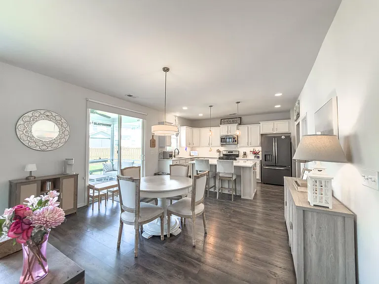 209 Yeamans Way — Photo 4