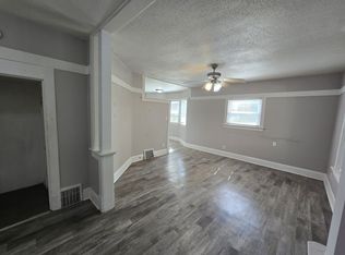 1001 Randolph St, Waterloo, IA 50702