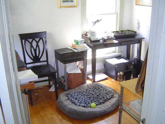 bigger bedroom on SE