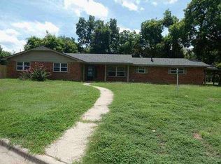 805 NW 41st St, Lawton, OK 73505