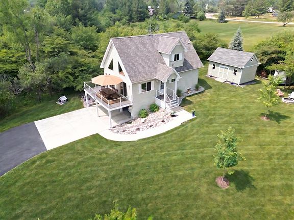 3rd image of 5228 Winchester Way
