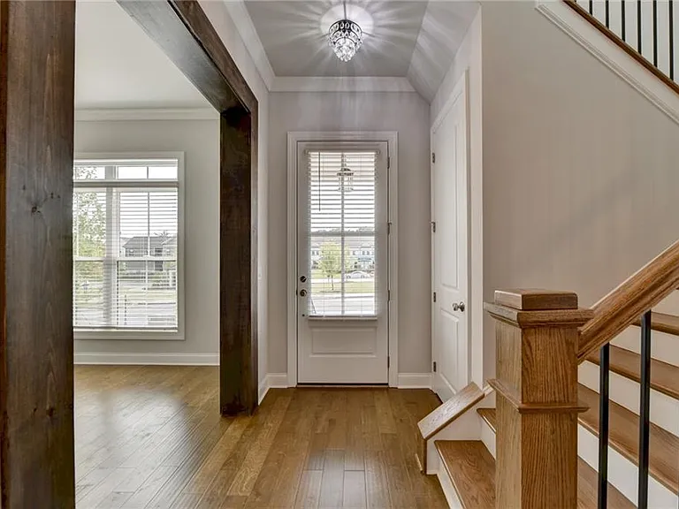 4536 Molder Dr — Photo 5