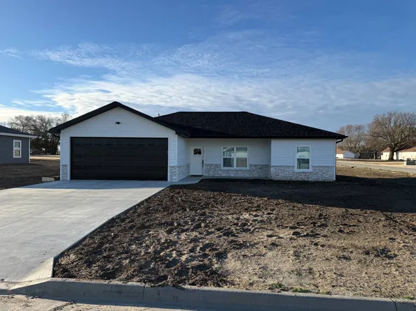 202 E 21st, Beloit, KS 67420