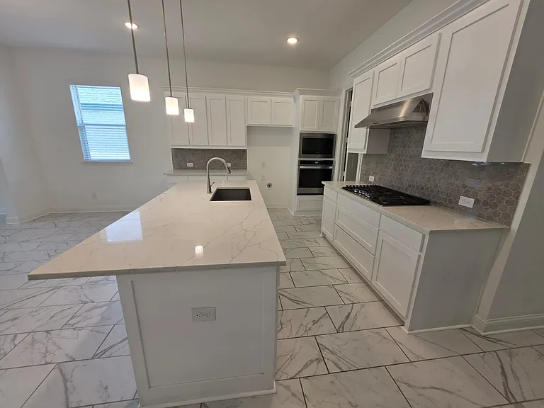 4516 Hammerstein Blvd — Photo 10