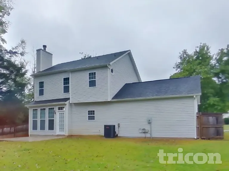 8918 Six Point Ln — Photo 15