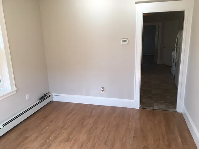 25 Town Hill St #1