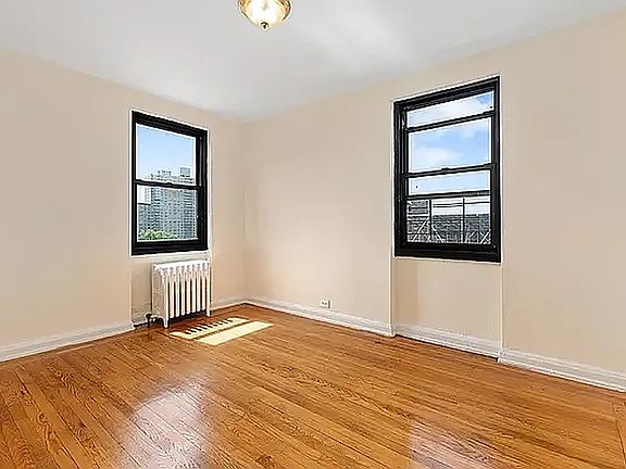 5th image of 2728 Henry Hudson Pkwy #A31