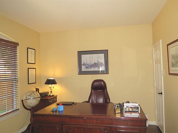 2nd image of 3108 Dwyer Ln